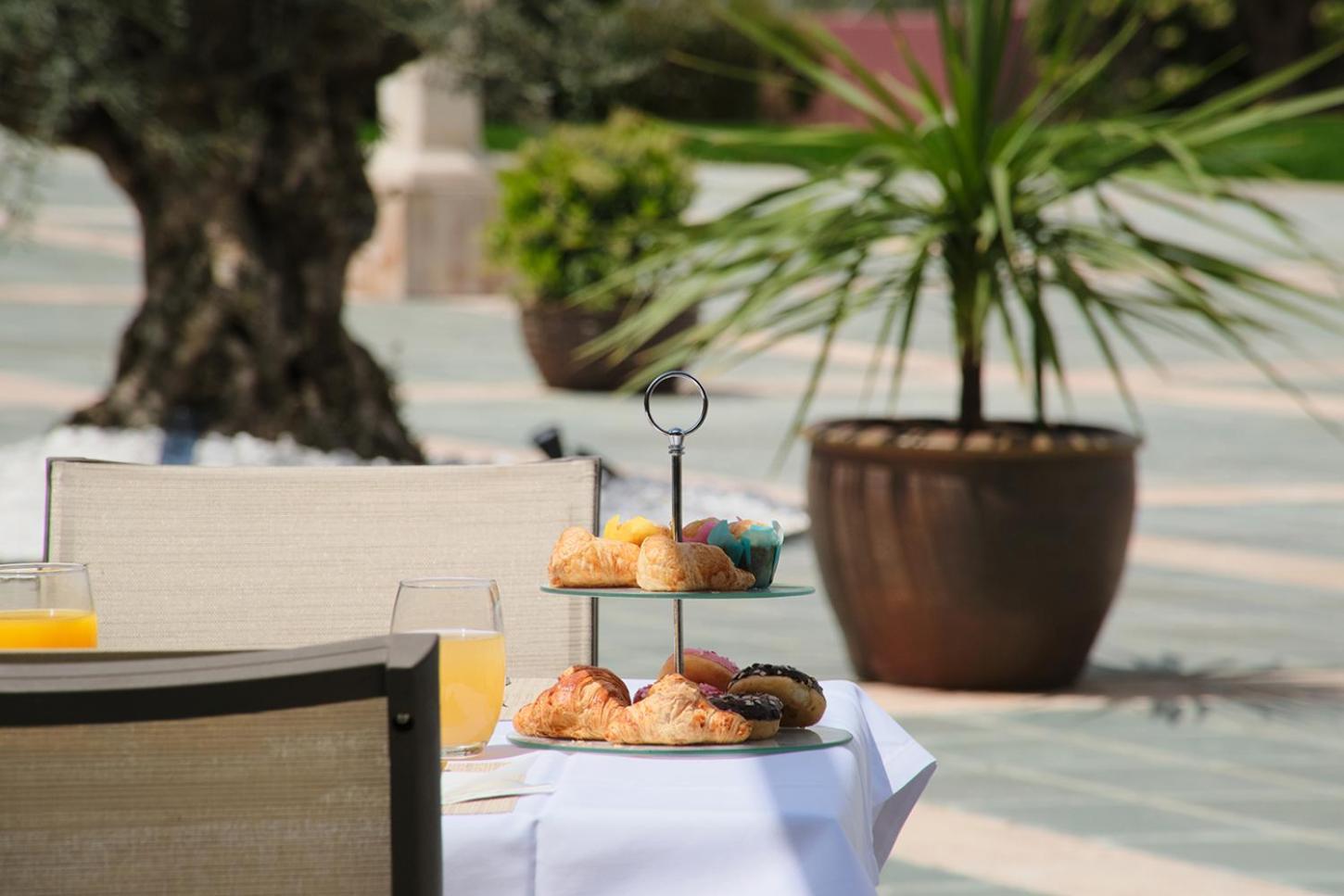 Hotel Spa Villa Nazules Chueca Eksteriør bilde